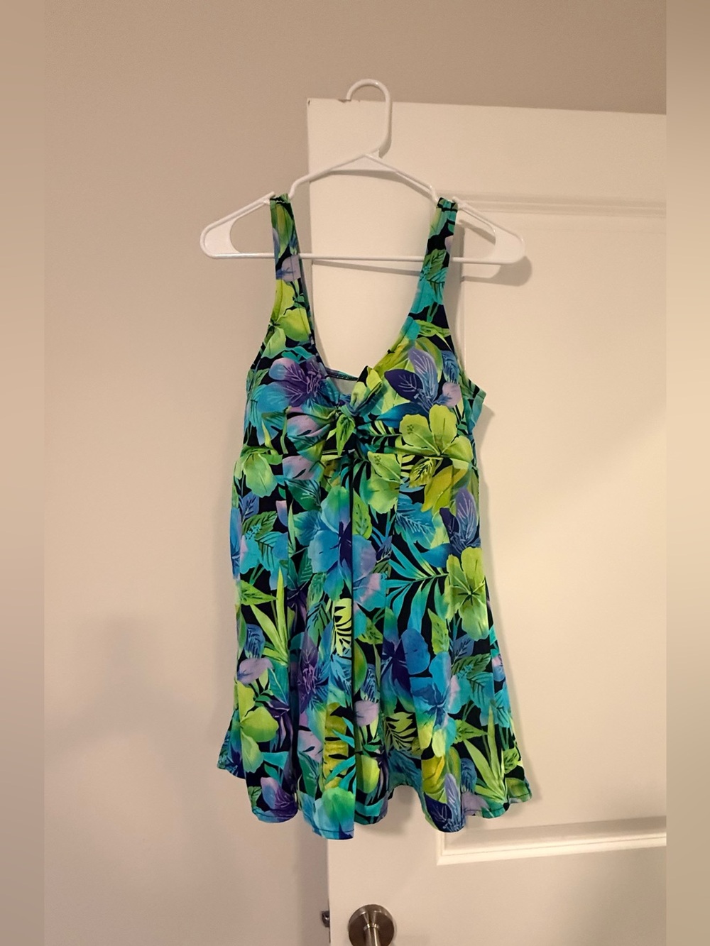 Penbrooke Tropical FloralSwimdress OnePiece Swimsuit Tummy Control Built In Br💛 - Picture 2 of 9